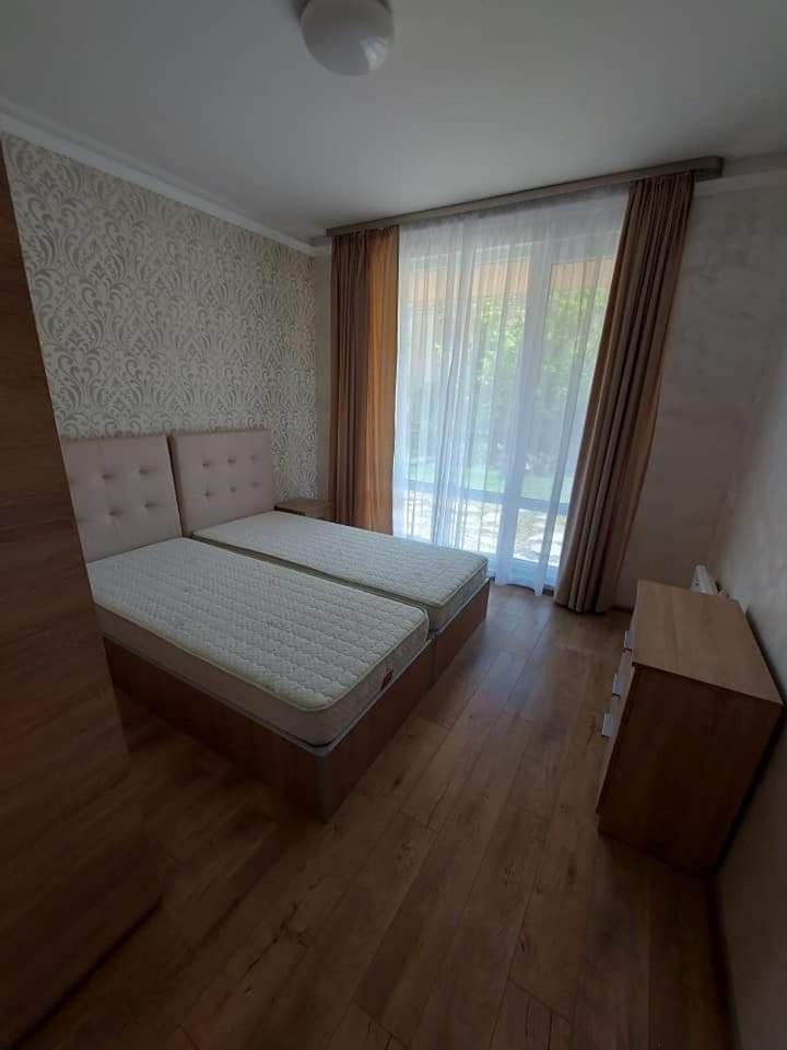 South Coast Apartments Shumen Ngoại thất bức ảnh