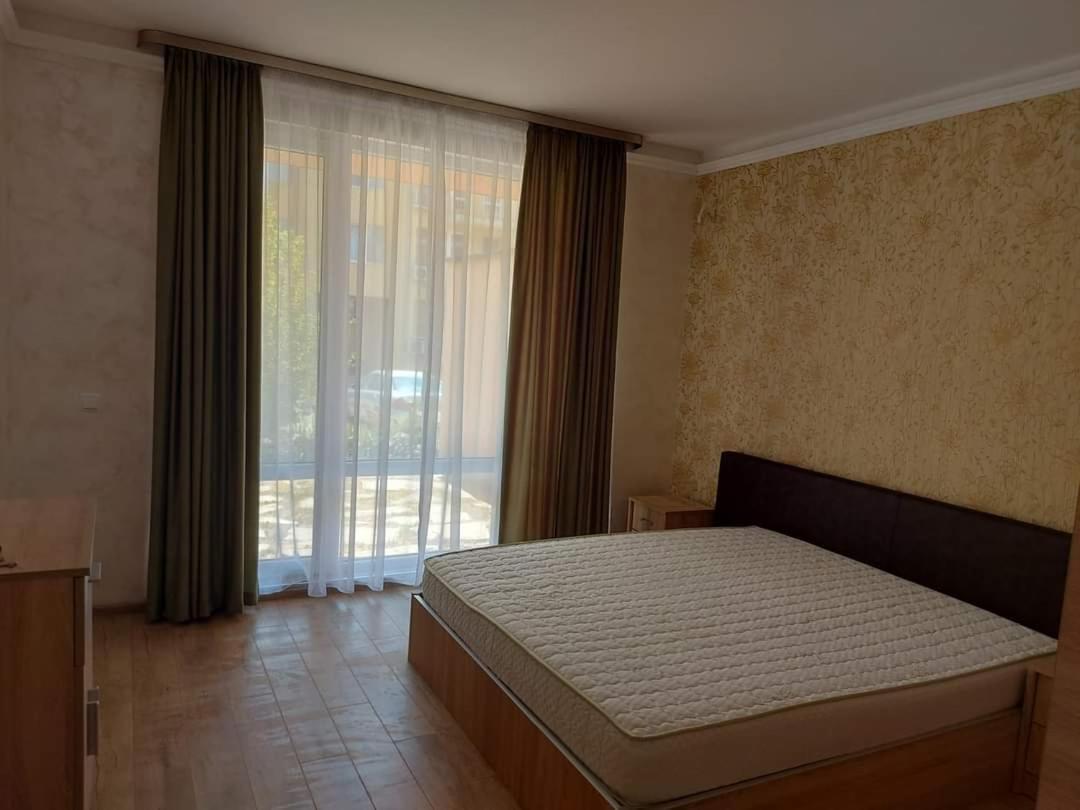 South Coast Apartments Shumen Ngoại thất bức ảnh