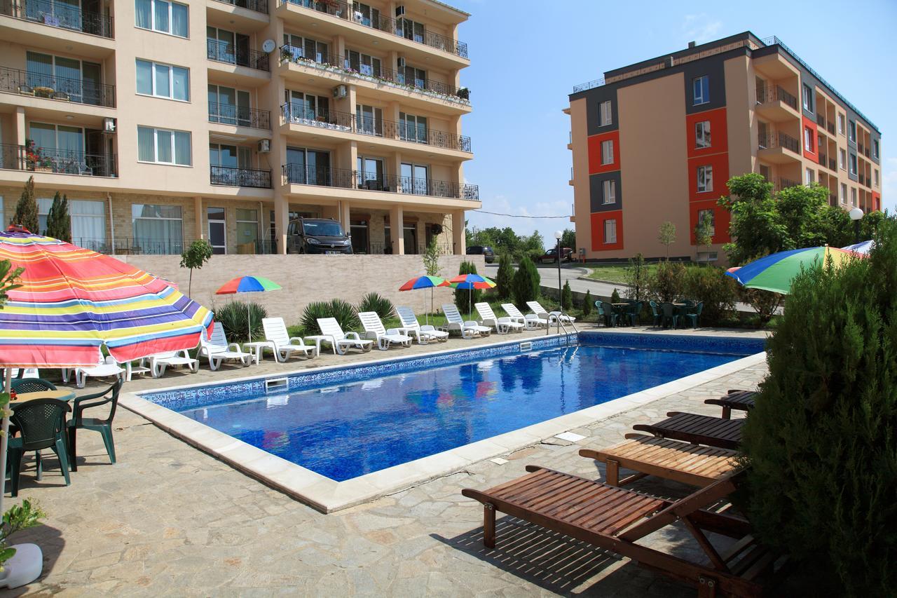 South Coast Apartments Shumen Ngoại thất bức ảnh