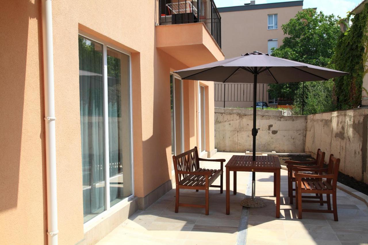 South Coast Apartments Shumen Ngoại thất bức ảnh