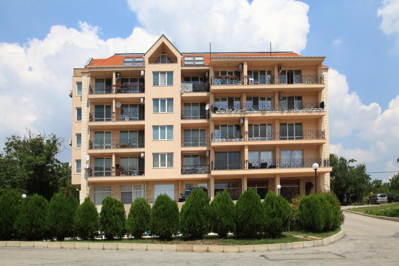 South Coast Apartments Shumen Ngoại thất bức ảnh