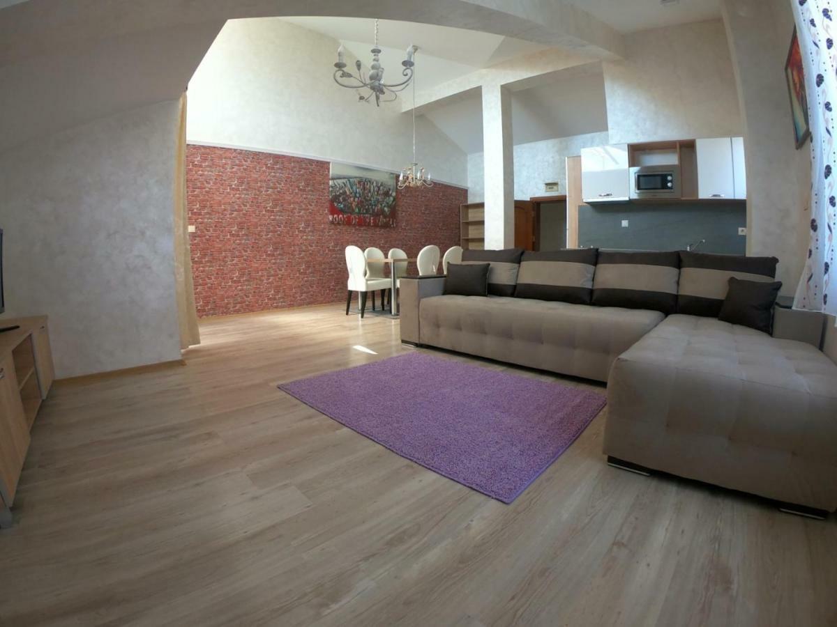 South Coast Apartments Shumen Ngoại thất bức ảnh